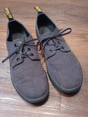 Dr. Martens Womens Santanita Canvas lace up shoes
